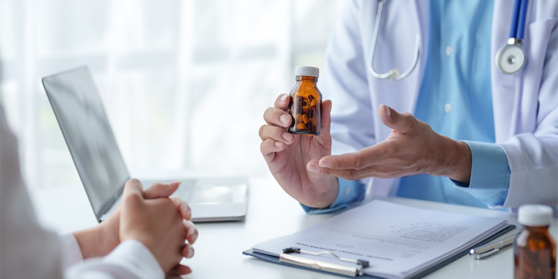 Psikiyatrist doktor ilaç psikiyatri randevusu online seans türkiyeden psikiyatrist erkek kadın tükr